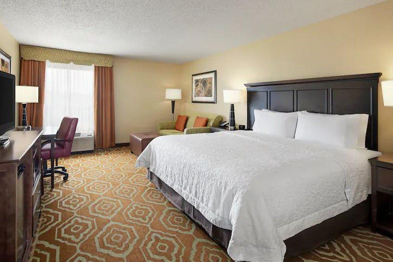 Hampton Inn & Suites Alexandria Old Town Area South Экстерьер фото