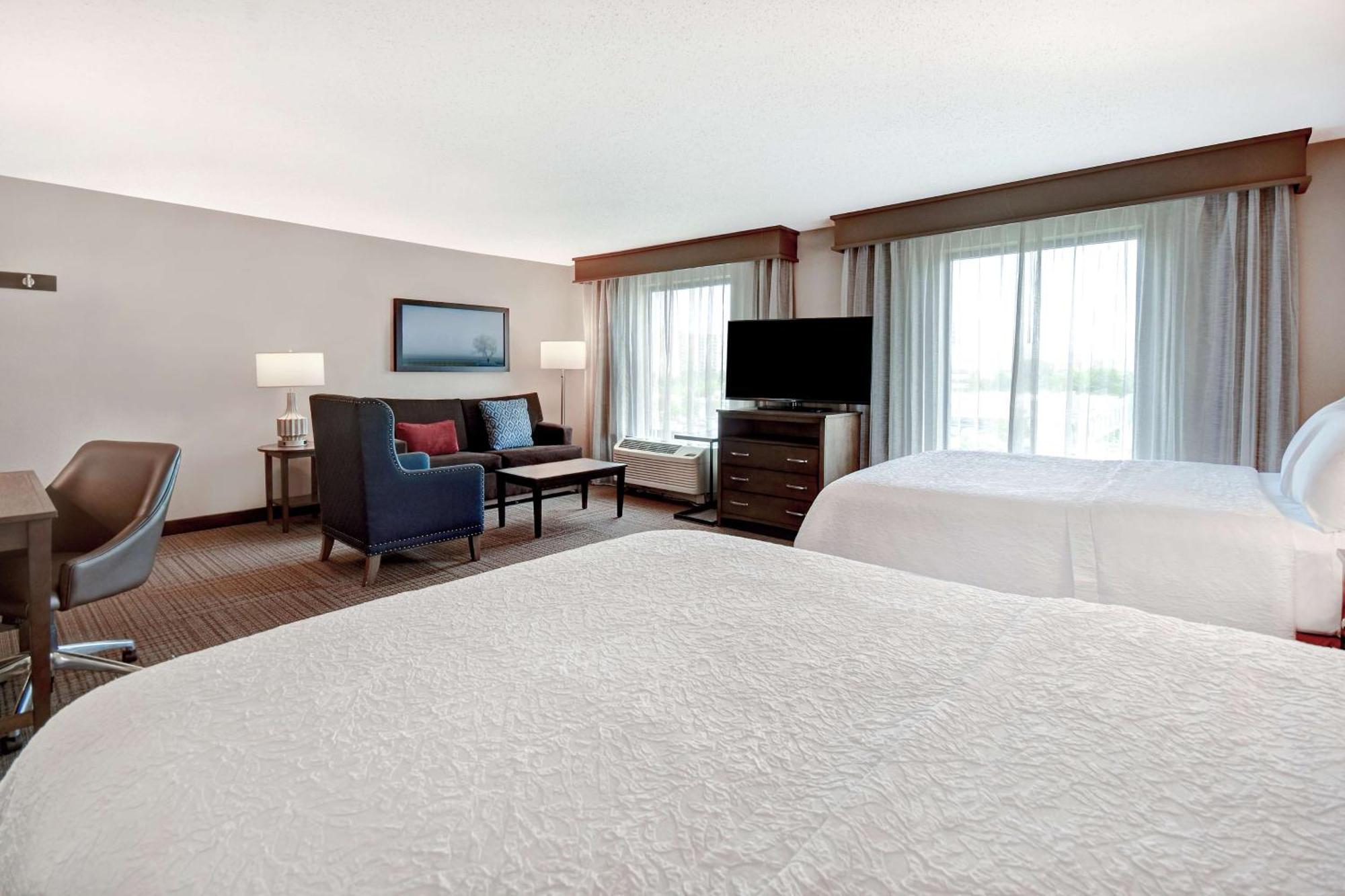Hampton Inn & Suites Alexandria Old Town Area South Экстерьер фото