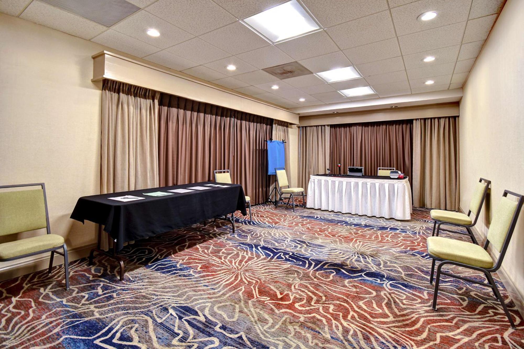 Hampton Inn & Suites Alexandria Old Town Area South Экстерьер фото