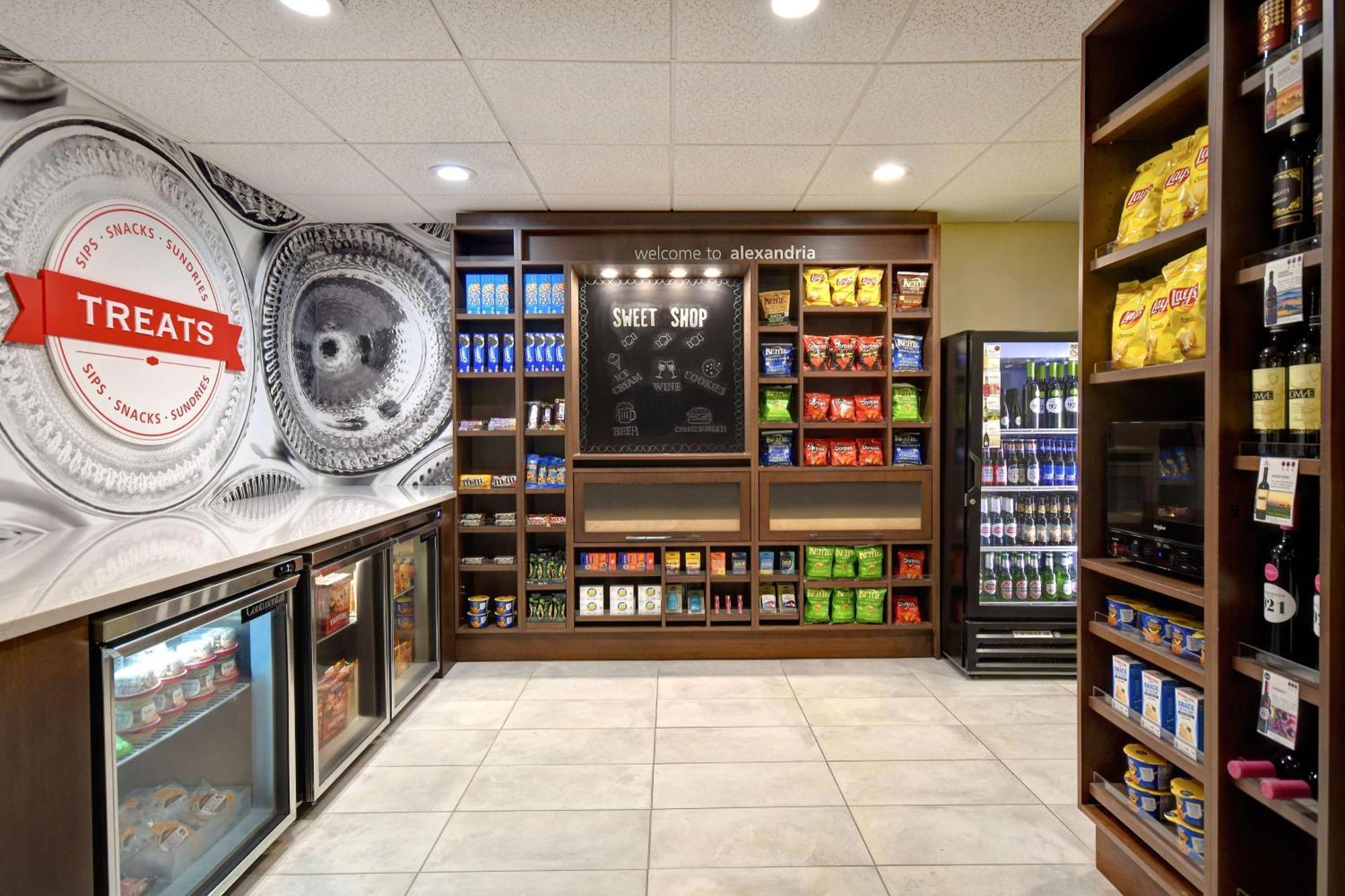 Hampton Inn & Suites Alexandria Old Town Area South Экстерьер фото