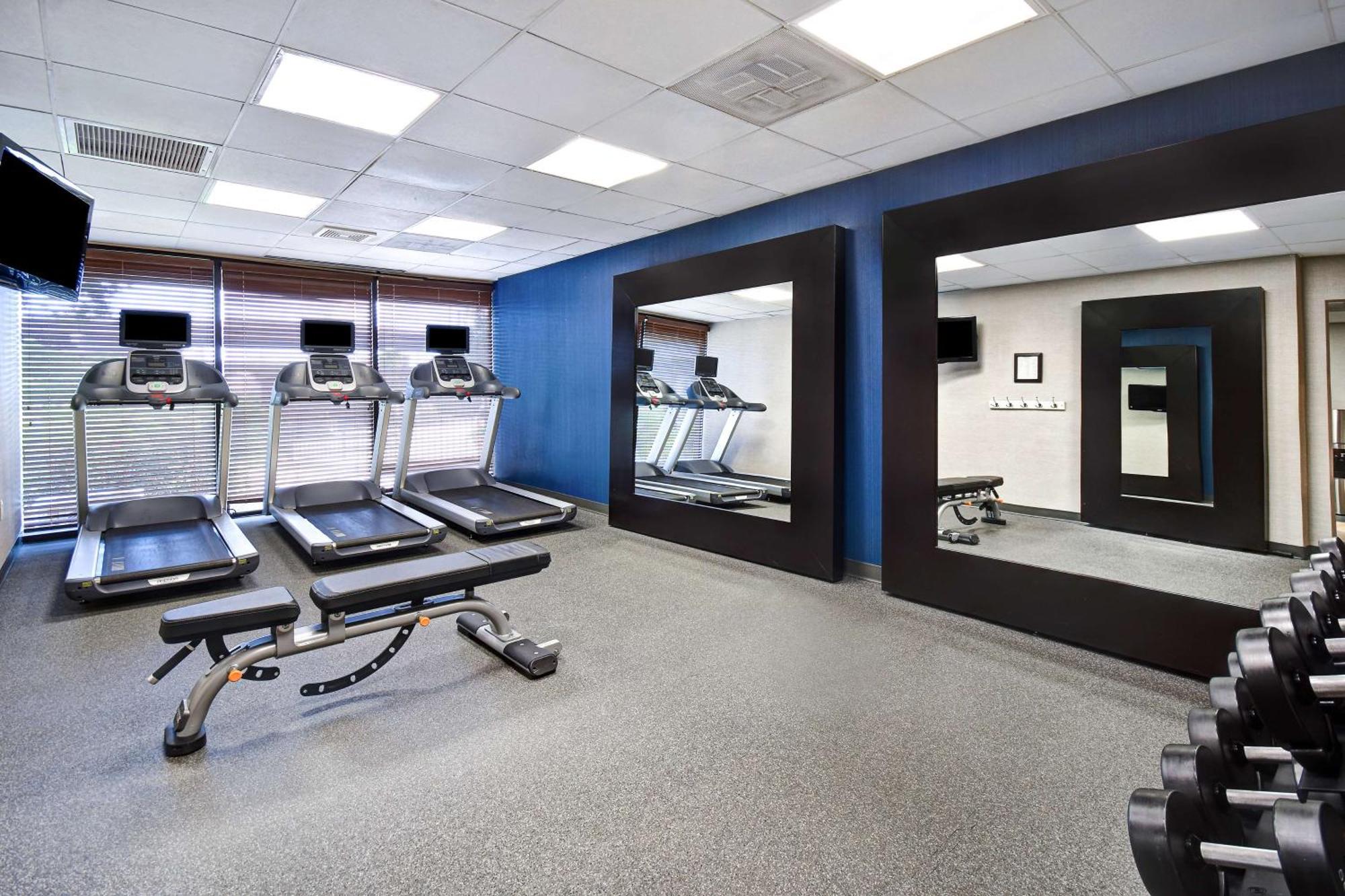 Hampton Inn & Suites Alexandria Old Town Area South Экстерьер фото