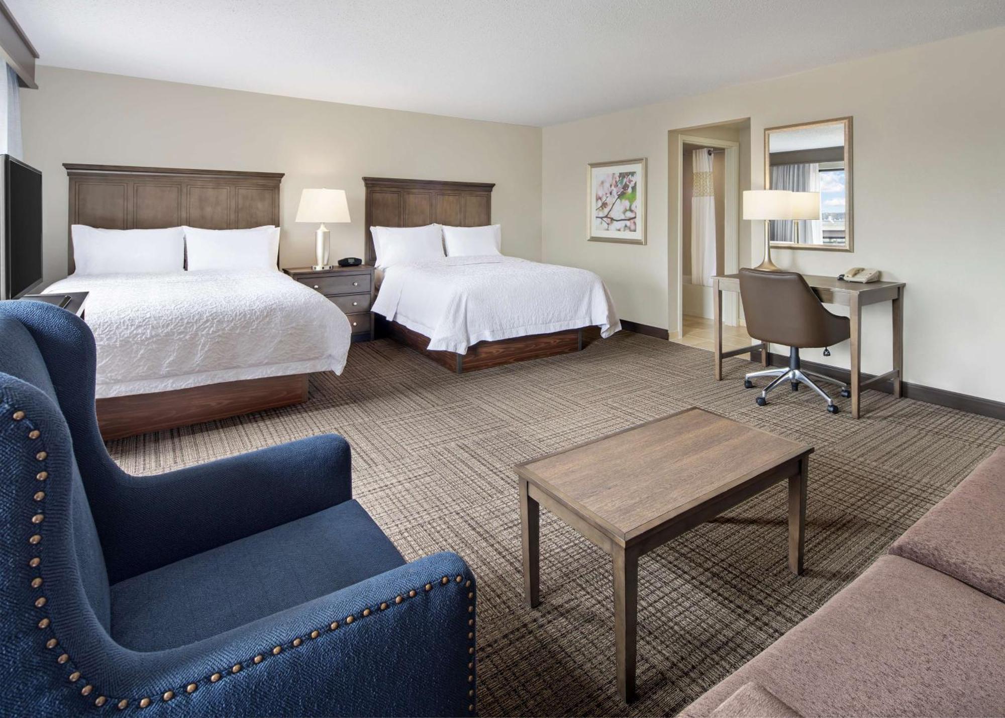 Hampton Inn & Suites Alexandria Old Town Area South Экстерьер фото